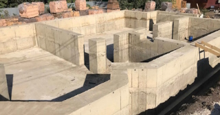 Фундамент с цокольным этажом под ключ заказать в Урюпинске - фундамент цокольный этаж под ключ цена от 7337 руб за м2